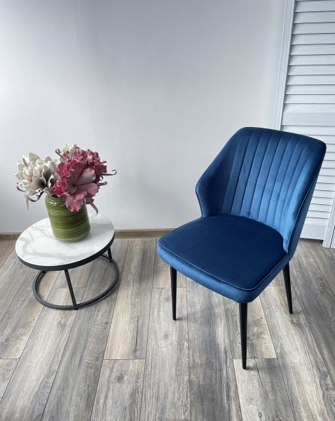 Стул SEATTLE-V синий #29 велюр, черный каркас