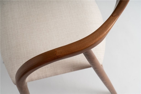 Деревянное полукресло венское Diona светлый орех с мягким сиденьем из бежевой ткани Тесла 01