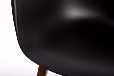 Кресло Hee Welling черное