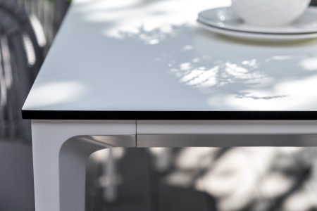 "Малага" обеденный стол из HPL 140х80 см, цвет молочный, каркас белый