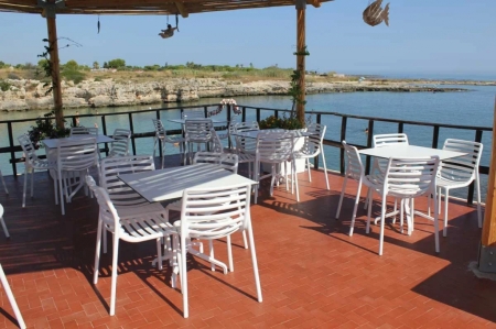 Стул пластиковый Doga Bistrot белый