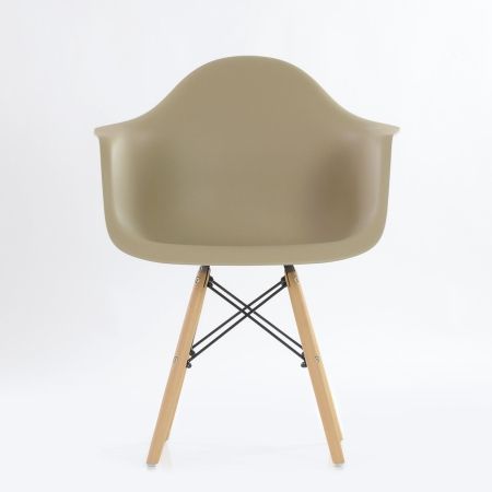 Кресло Eames style капучино