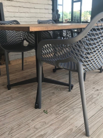 Кресло пластиковое Siesta Contract Air XL черый