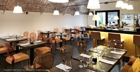 Стул прозрачный PEDRALI Queen янтарный