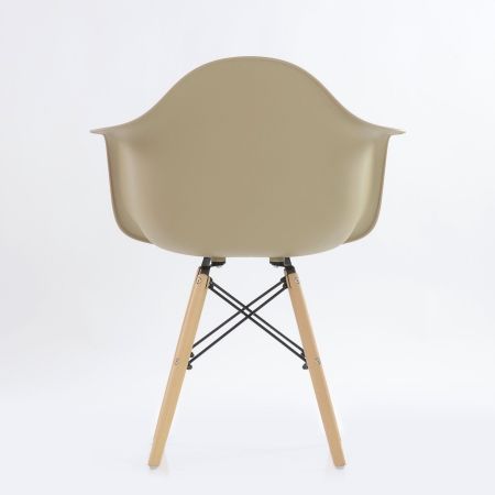 Кресло Eames style капучино