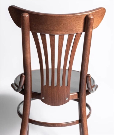 Деревянный стул венский Uranus светлый орех с твердым сиденьем