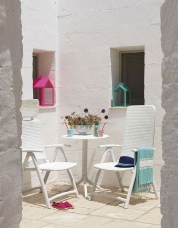 Стол пластиковый обеденный Step + Step Mini белый