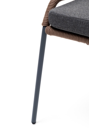 "Милан" стул плетеный из роупа, каркас алюминий серый (RAL7022) муар, роуп коричневый круглый, ткань темно-серая 027 "Милан" стул плетеный из роупа, каркас алюминий серый (RAL7022) муар, роуп коричневый круглый, ткань темно-серая 027