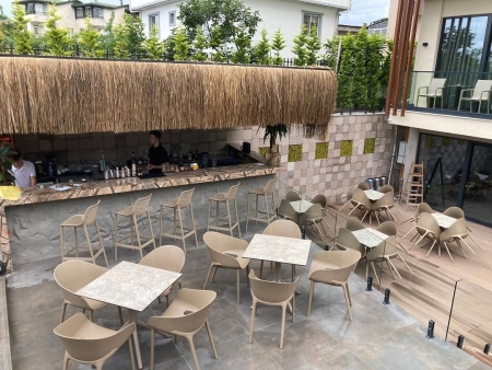 Кресло пластиковое Sky Pro бежевое