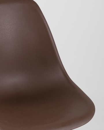 Стул Eames Style DSW коричневый (разборный каркас)