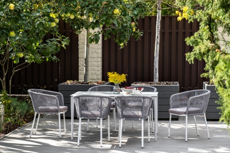 "Малага" обеденный стол из HPL 140х80 см, цвет молочный, каркас белый