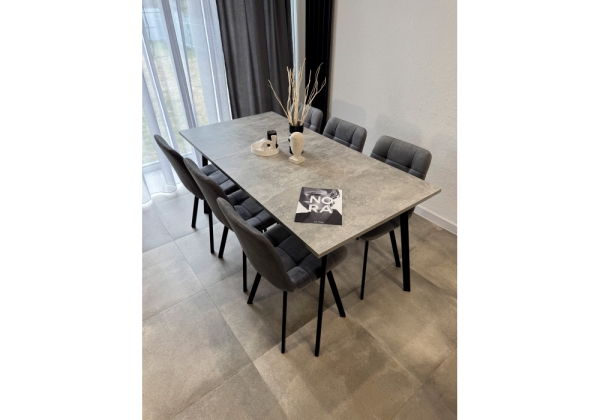 Стол деревянный Кортни 117 (157) x 77 бетон светлый, черный матовый