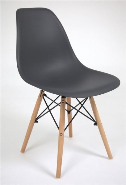 Стул Eames 622 черный, светлое дерево