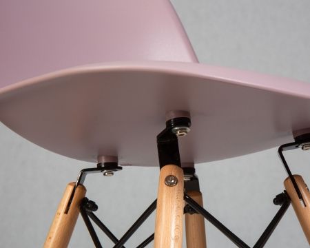 Стул обеденный DSW ножки светлый бук, сиреневый P-04