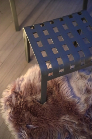 Табурет пластиковый Poggio черный